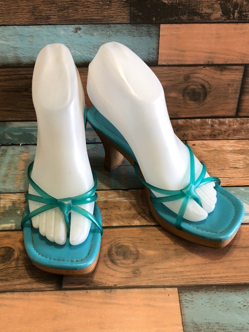 Splash Fashion Footwear Strappy Thong Heeled Sandals Women's Size 5.5
